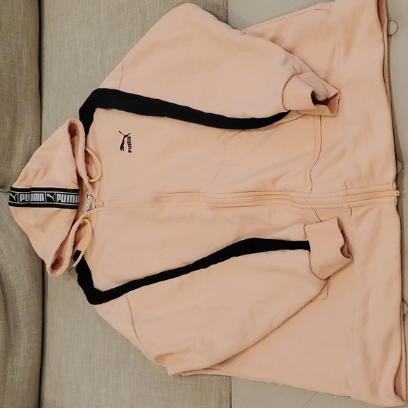 Puma sweat top - Picture 1 of 2